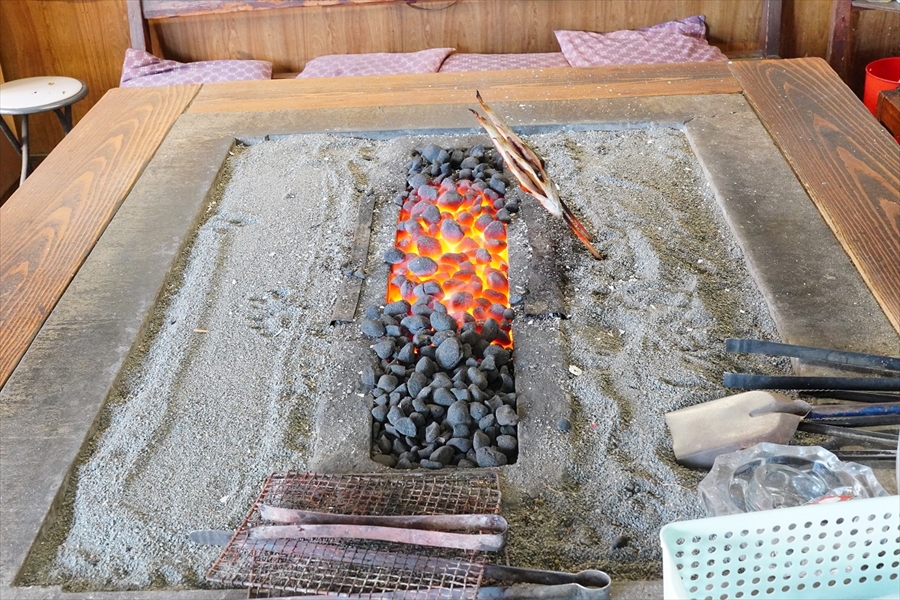 囲炉裏の画像06